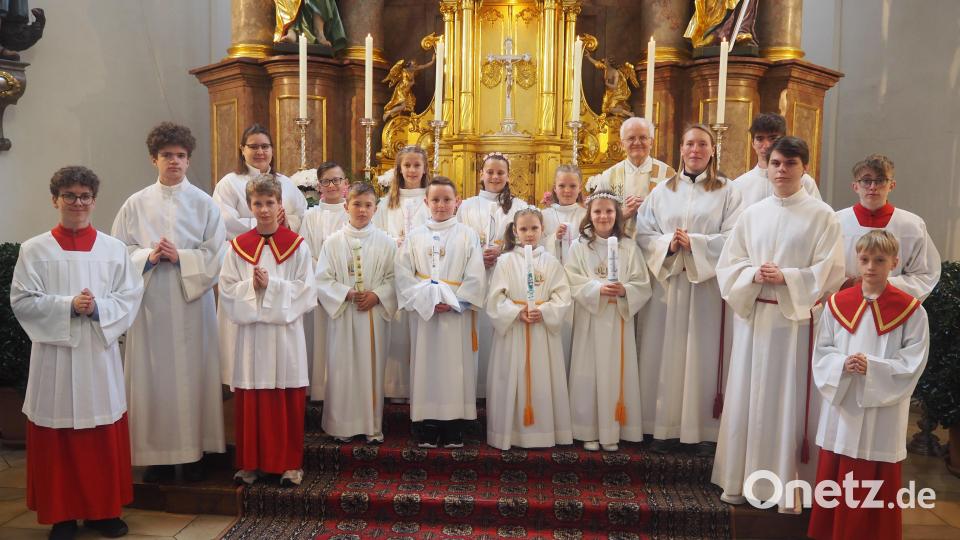 Die Sonntagsgruppe der Kommunionkinder mit Hannah Färber, Marlen Kloss, Lea Michl, Lynn Reinknecht, Isabel Pfab, Leon Ebenschwanger, Theo Liedl undl Julian Seidel. Bild: stn