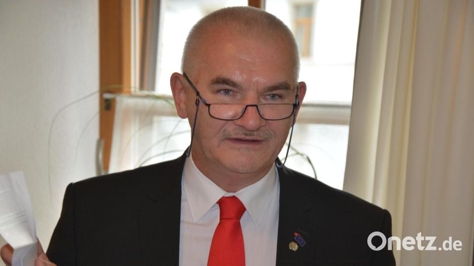 SPD-Kreisvorsitzender Uli Roth bat die Ortsvereine, ihre Anstrengungen um neue Mitglieder zu intensivieren. Bild: jr