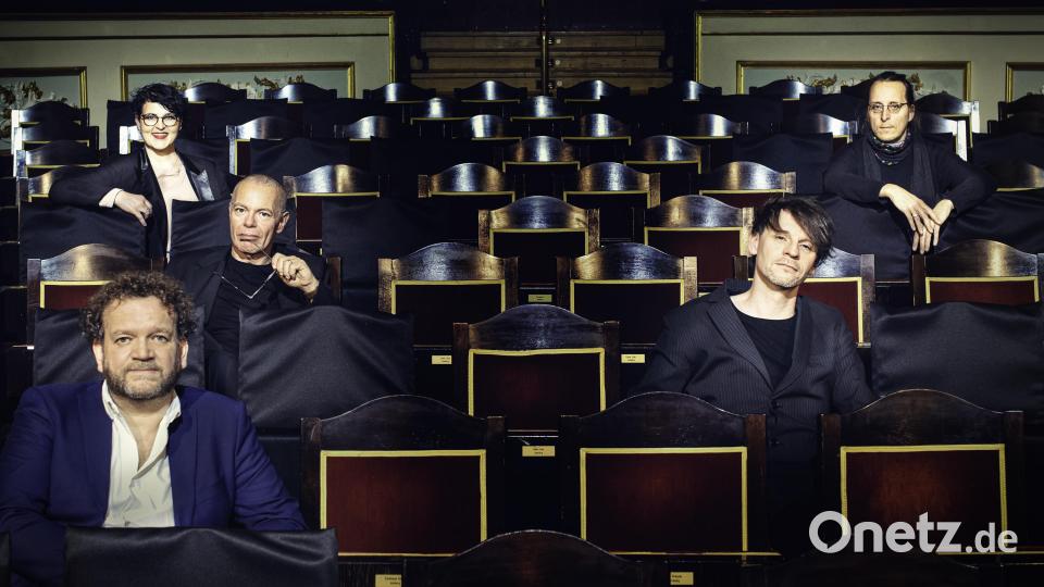 Stießen das Projekt "Stand by us" im Herbst 2020 an (v.l.): Uli Zrenner-Wolkenstein, Steffi Denk, Gerwin Eisenhauer, Markus Engelstädter sowie Mario Sütel. Bild: Uli Zrenner-Wolkenstein/hfz