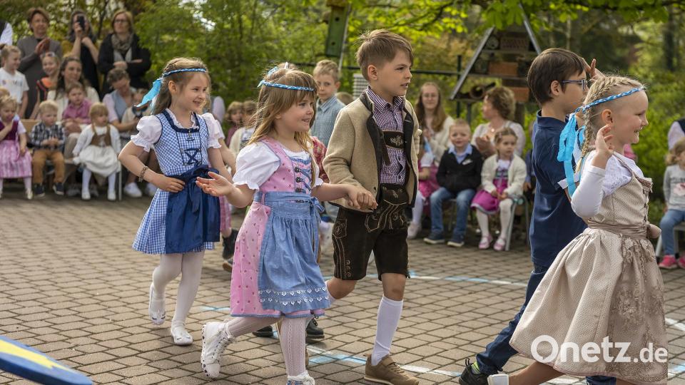 Kindergarten-Leiterin Lydia Hofmann und ihr Team hatten mit den Kindern mehrere Choreografien und Stücke einstudiert. Bild: Zaneta Weidner