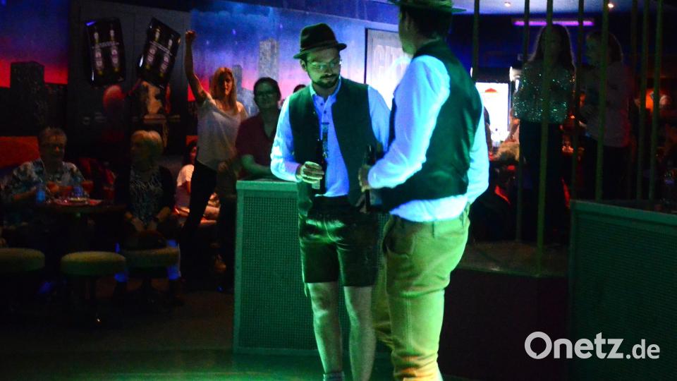 Feilgeboten: Die Schirmitzer Wadlbeißer. Bild: Kunz