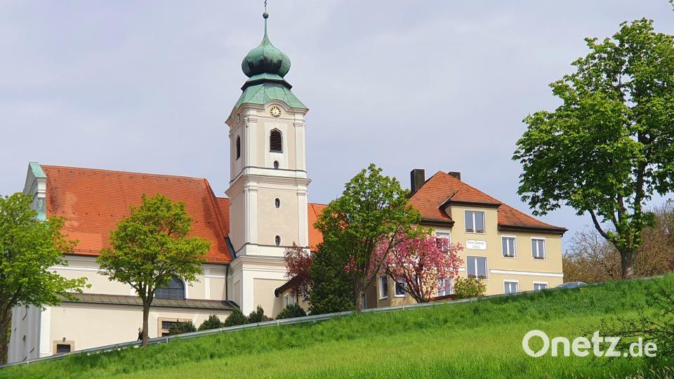 Kloster und Wallfahrtskirche stehen am Wochenende beim Felixfest in Neustadt im Blickpunkt. Drei Tage wird gefeiert. Archivbild: mas
