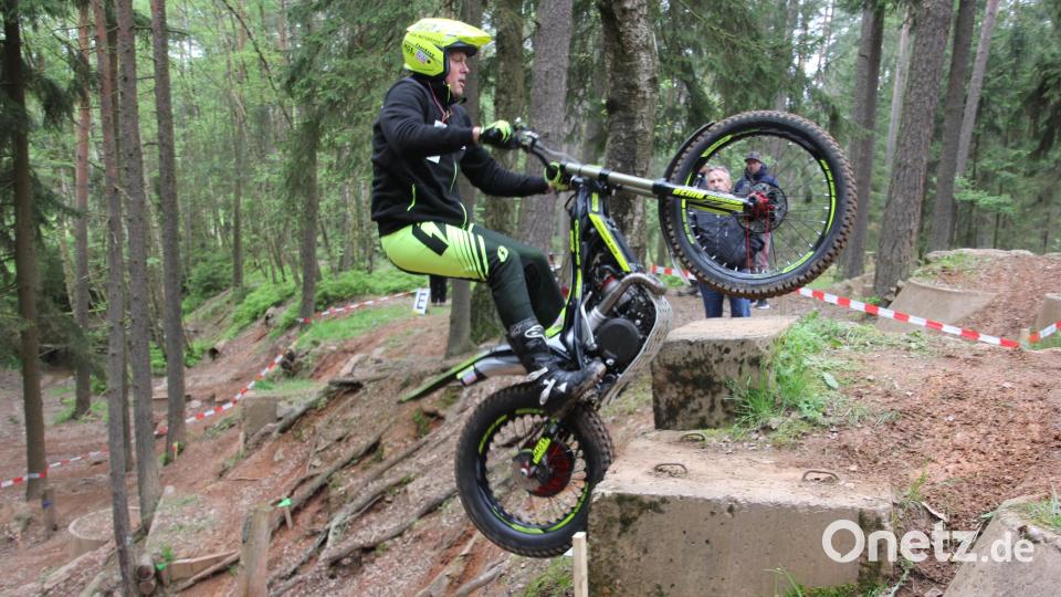Dieser Stein stellte für diesen Trial-Fahrer kein Hindernis dar. Bild: kro