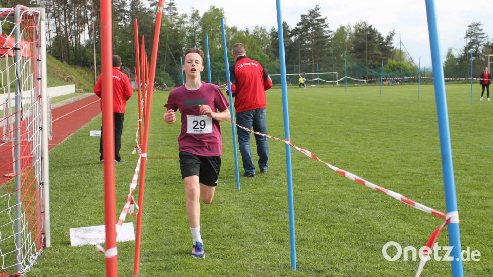 Gut unterwegs ist auch Philipp Frenzel, der Sohn von Eric Frenzel. Bild: pi