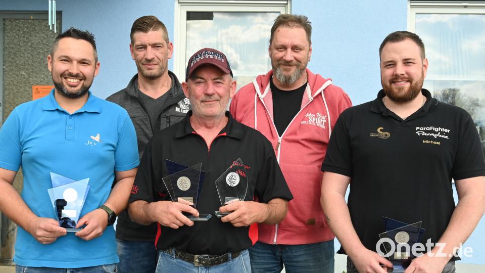 Die erfolgreichsten Spieler der Amberg-Sulzbacher Dartliga (von links): Johannes List, Matt Cookson, Peter Dechant, Thomas Kunz und Michael Brewitzer. Bild: gf