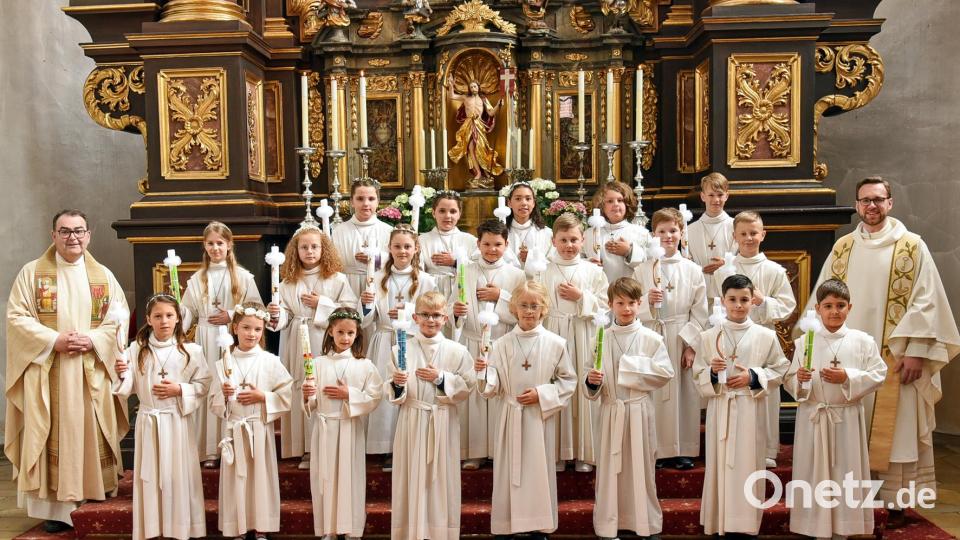Die Gruppe I der Erstkommunionkinder. Bild: Siegfried Niebler