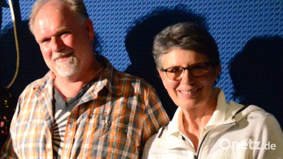 Zwei erfahrene Pilger: Michael Kaminski und Gabi Röhrl berichten bei den 90. Weidener Filmgesprächen über ihre Erfahrungen. Bild: Kunz