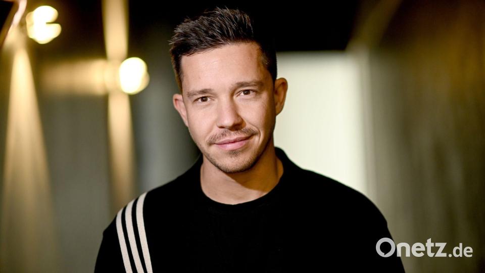 Nico Santos ist mit sich selbst im Reinen. Bild: Britta Pedersen/dpa