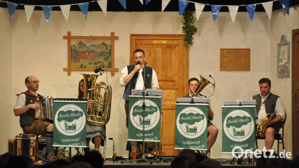 Bockl-Blech begeistert mit traditionell bayerischer Musik. Bild: Bernd Riedlbauer/exb