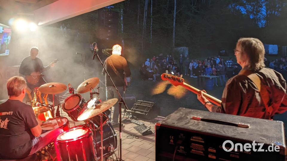 Rockimpact hatte beim zehnjährigen Bühnenjubiläum ein Heimspiel. Bild: eib