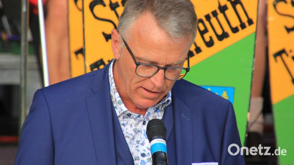 Bürgermeister Franz Stahl hielt eine blühendes Ansprache über die Gartenschau vor zehn Jahren und die daraus erfolgten zukunftsweisenden Strategien. Bild: kro