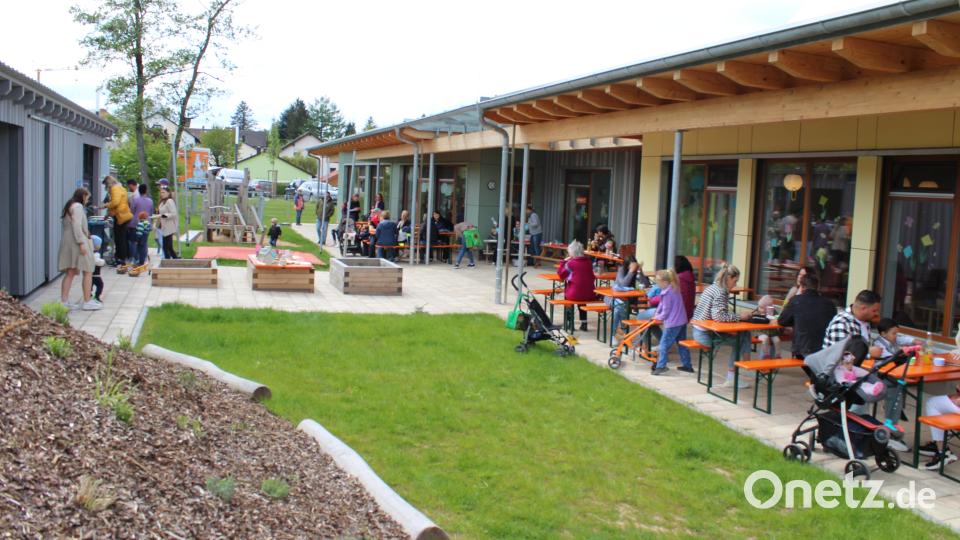 Die Kita Lieblingsplatz in Oberviechtach feiert ein Familienfest. Bild: Göbel/exb