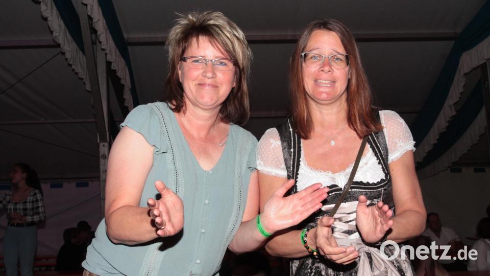 Impressionen von der Party mit der &quot;Eslarner Showband&quot; Bild: pi