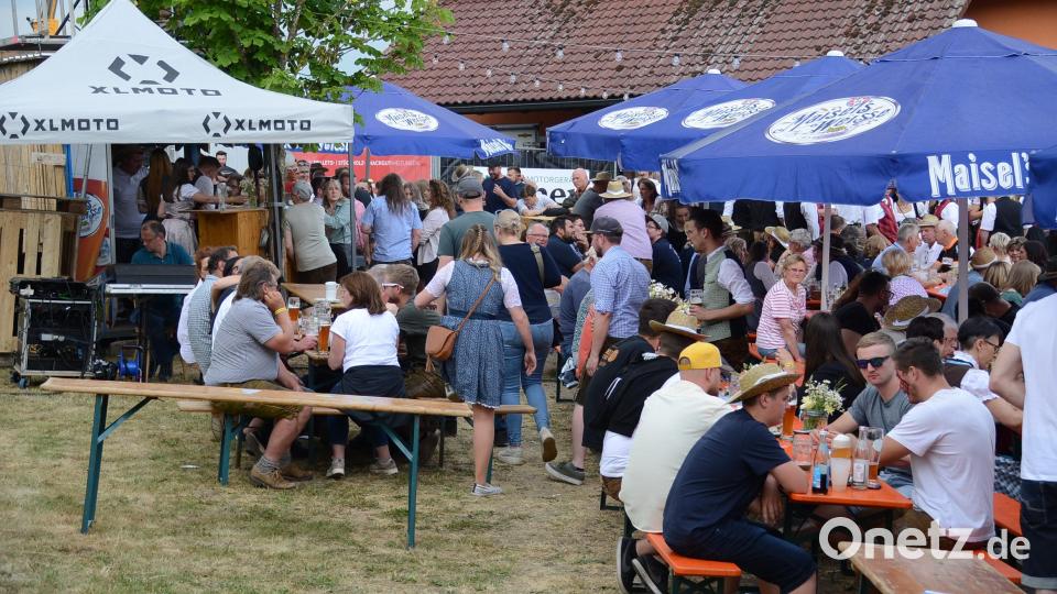 Das Blasmusik-Open-Air-Konzert in Wirbenz war gut besucht. Bild: ak
