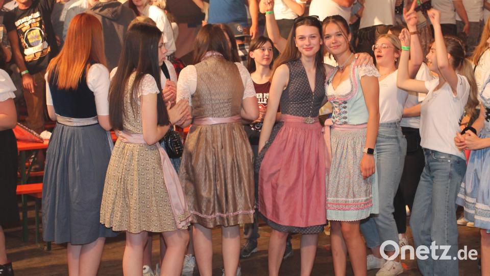 Impressionen von der Party mit der &quot;Eslarner Showband&quot; Bild: pi