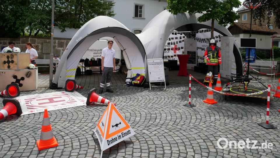 Auch die UAS (Unmanned Aerial System) zeigte ihre Einsatzmöglichkeiten mit der Drohne. Bild: hmr