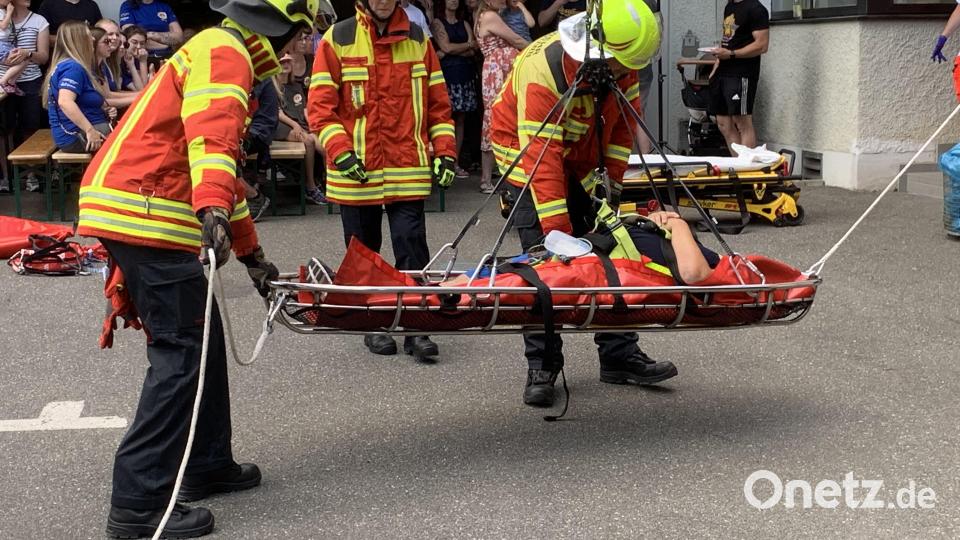 Beim Wachfest sahen zahlreiche Besucher die hervorragende Arbeit die Feuerwehr Neustadt. Bild: adj