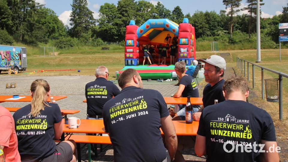 Die Nunzenrieder Feuerwehr warb für ihre 150-jähriges Gründungsjubiläum im nächsten Jahr. Bild: frd