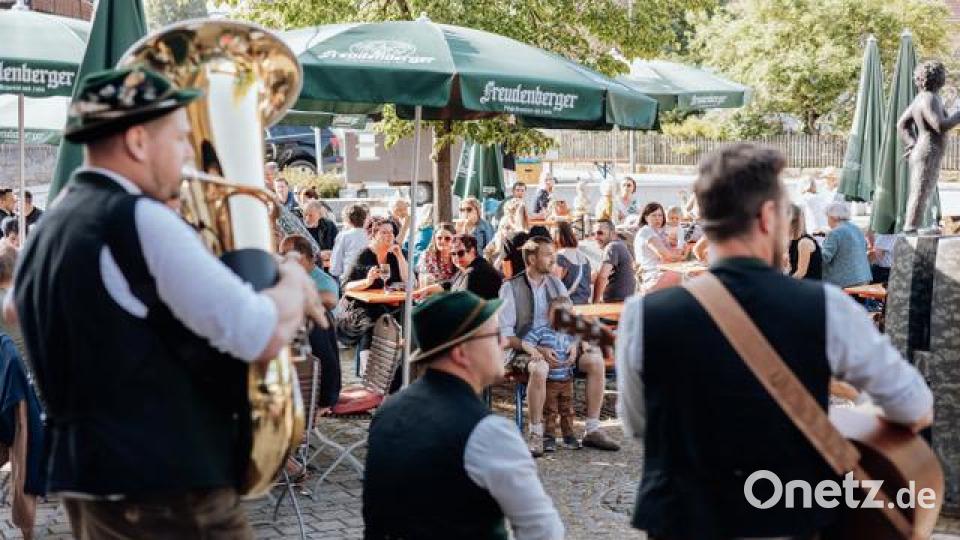 Das Jubiläum des Gasthofs Dotzler wird gefeiert fast wie eine Kirwa. Bild: gri