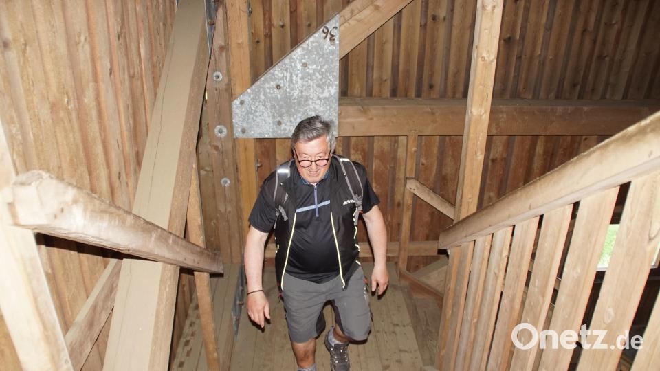 Wie oft Hermann Markgraf die 142 Stufen zur Aussichtskanzel stieg, weiß er nicht mehr. Bild: mmj