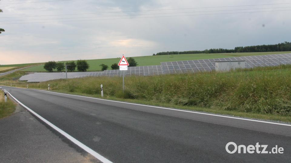 In diesem Bereich bei Altenstadt soll eine weitere Freiflächen-Photovoltaikanlage entstehen. Bild: pi
