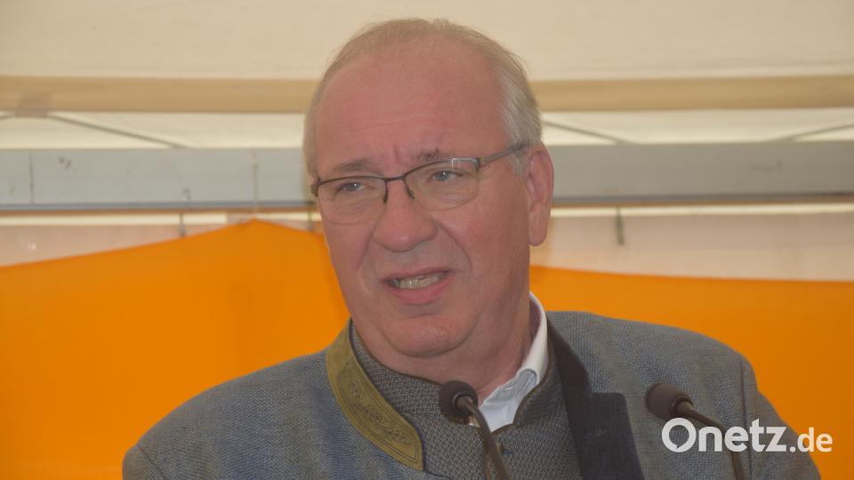 Bezirkstagspräsident Franz Löffler Bild: fz