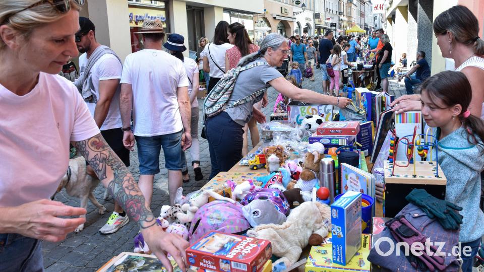 Auch der Kinderflohmarkt am Sonntag war gut besucht. Bild: Stephan Huber