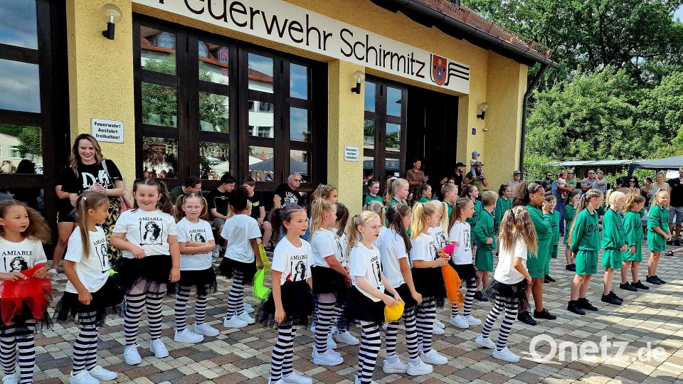 Beide Gruppen der Dancekids erhielten von den Besuchern viel Applaus. Bild: R. Kreuzer