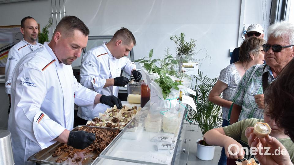 Das Essen der Koch-Nationalmannschaft war begehrt. Bild: Stephan Huber