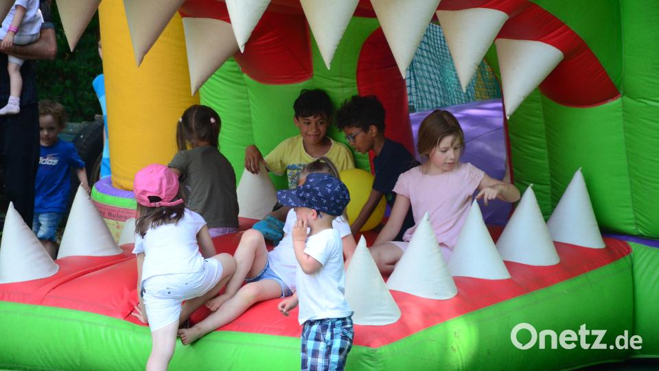 Beim Pfarr- und Kindergartenfest in St. Markus dürfen die Kinder ausgelassen toben. Bild: Kunz