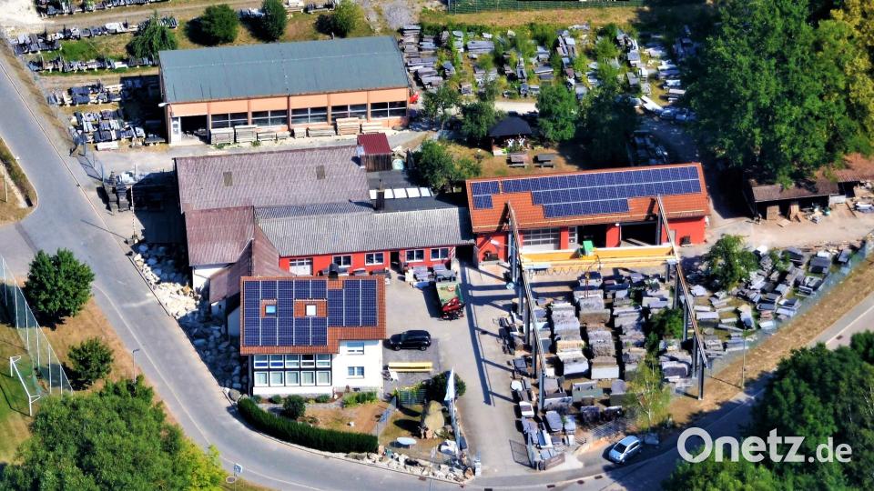 Ein Teil des heutigen Firmengeländes. Das Unternehmen ist zwar nicht steinreich, aber reich an Steinen. Bild: jml