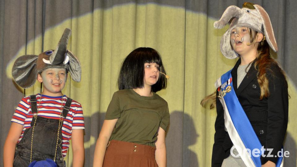 Junior, Mogli und Colonel Hathi. Bild: zch