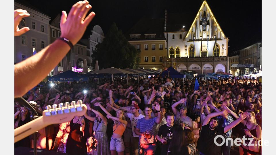 Am Samstag, 17., und Sonntag, 18. Juni, herrscht in Amberg Ausnahmezustand: Es ist Zeit für das Altstadtfest. Bild: Petra Hartl