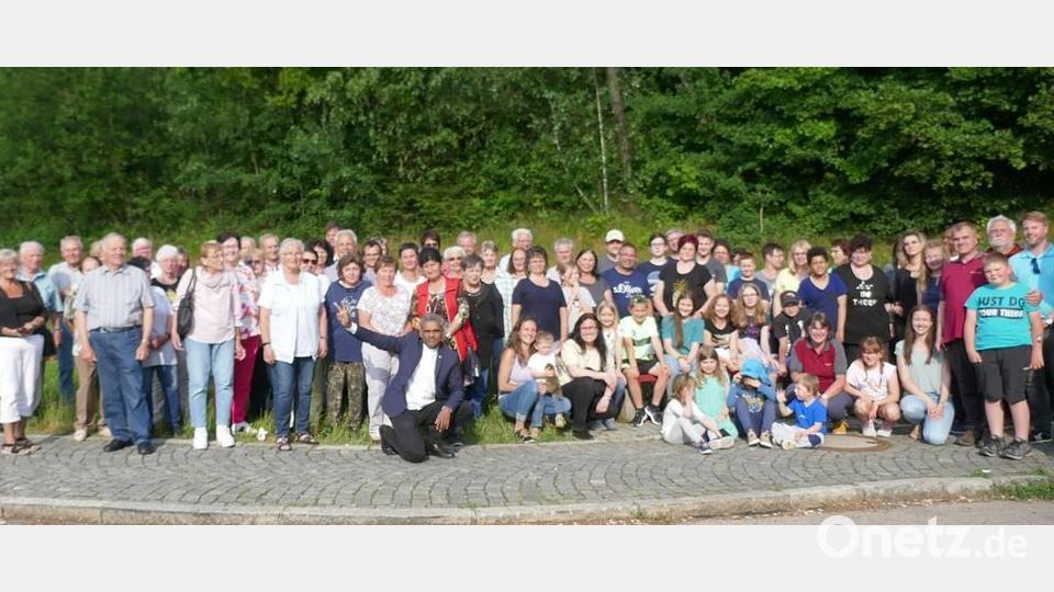 Auf dem Heimweg entstand das Gruppenfoto. Bild: Pfarramt Nagel-Brand/exb