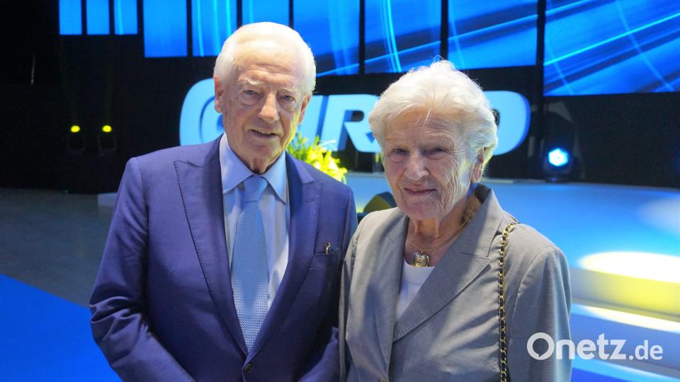 Mit großer Party und ganz viel Liebe Conrad feiert 100. Firmenjubiläum