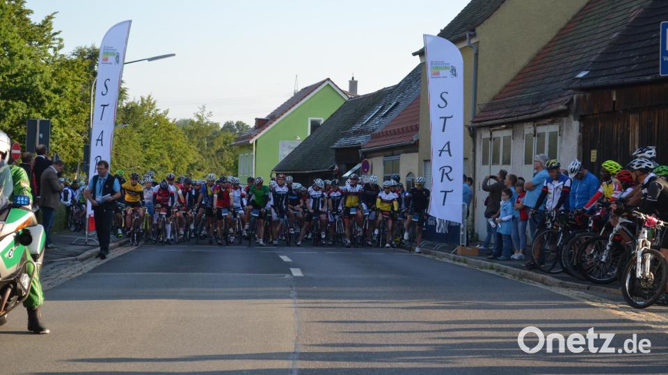 Auf die Räder, fertig, los. Der Massenstart um 7 Uhr wird sicherlich für die Teilnehmer wieder ein Erlebnis. Bild: fz