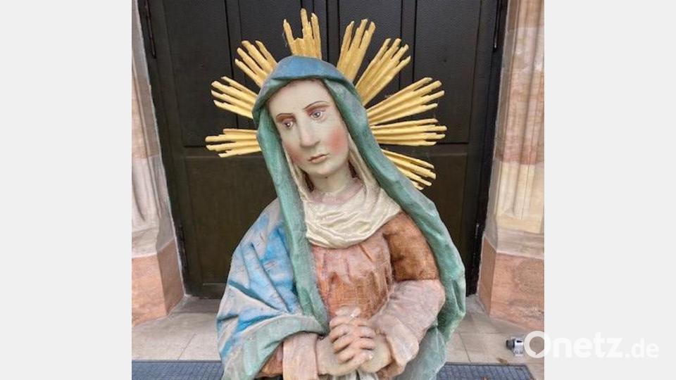 Die Farben verblasst und gesprungen, war die Statue der &quot;Madonna mit dem Tränentuch&quot; restaurierungsbedürftig. Bild: mma