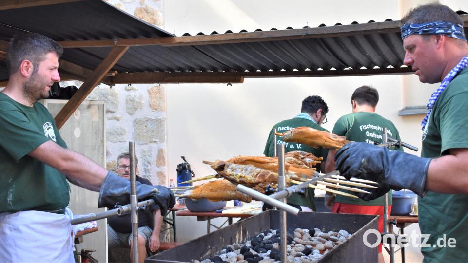 Beim Fischerfest gibt es Grillforellen und Steckerlfische. Bild: rgr