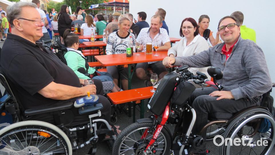 Impressionen vom Fest rund ums Altenstädter Rathaus. Bild: adj