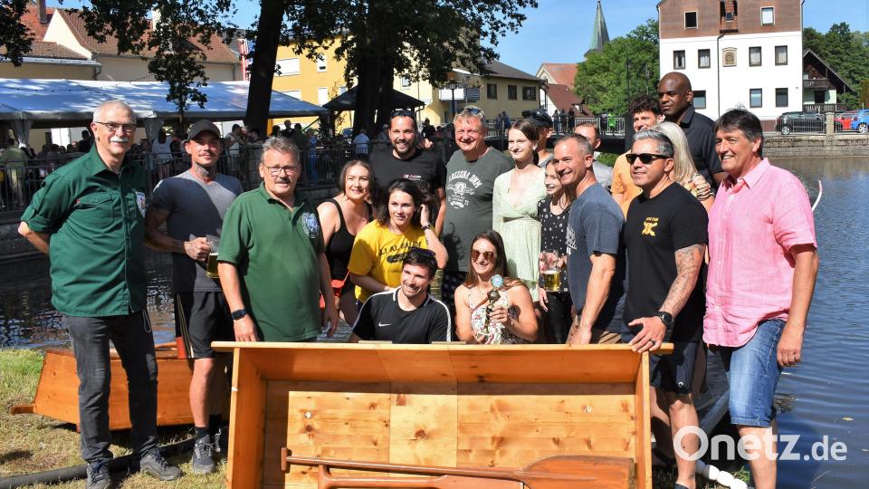 Viele Teilnehmer und noch mehr Spaß bringt das Sautrogrennen des Fischereivereins. Bild: rgr