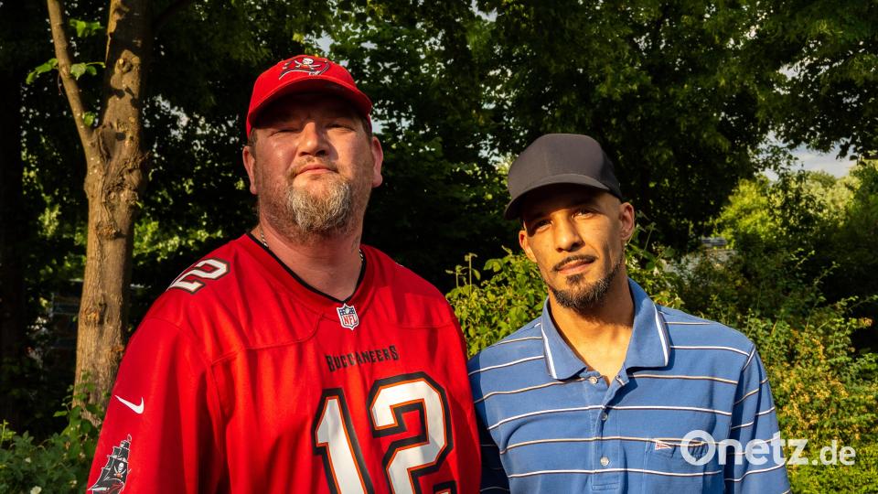 &quot;Chriz&quot; aus Weiden und &quot;OneHandedBandit&quot; aus Erbendorf, Urgesteine des Raps in der nördlichen Oberpfalz. Bild: lum