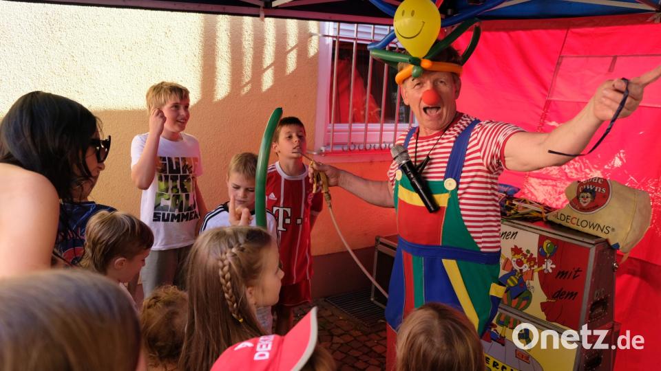Zauberspaß gehört einfach zur Kinderunterhaltung. Bild: mab