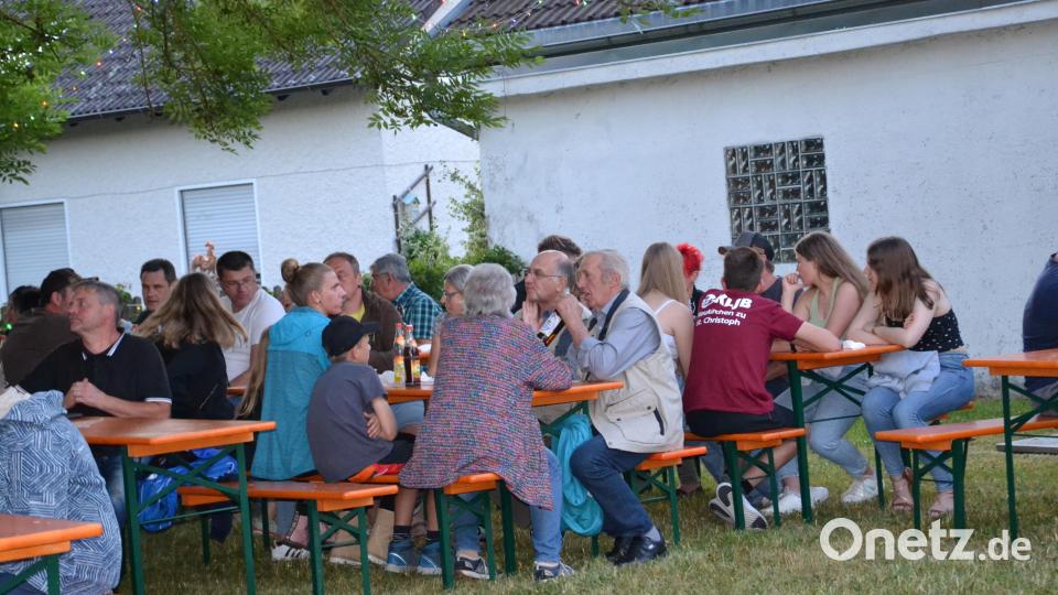 Beste Stimmung herrschte bei einer netten Unterhaltung. Bild: gi