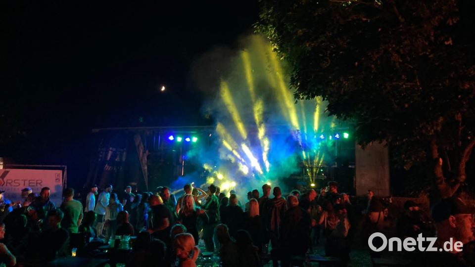 Open-Air-Stimmung beim Johannisfeuer der KLJB Störnstein. Bild: bgm