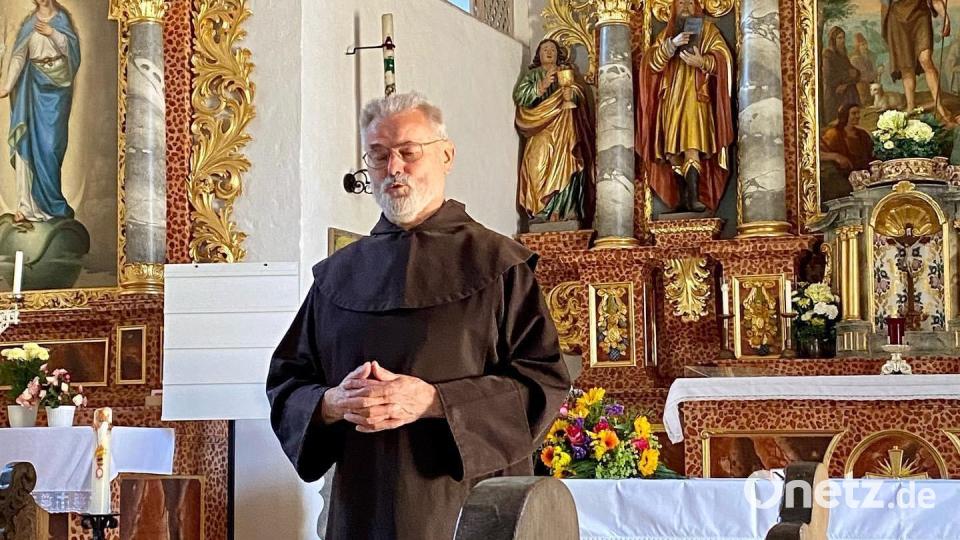Pater Robert Schmidbauer hielt die Schlussandachten in der Johannisbergkirche am Samstag- und Sonntagnachmittag. Bild: gri