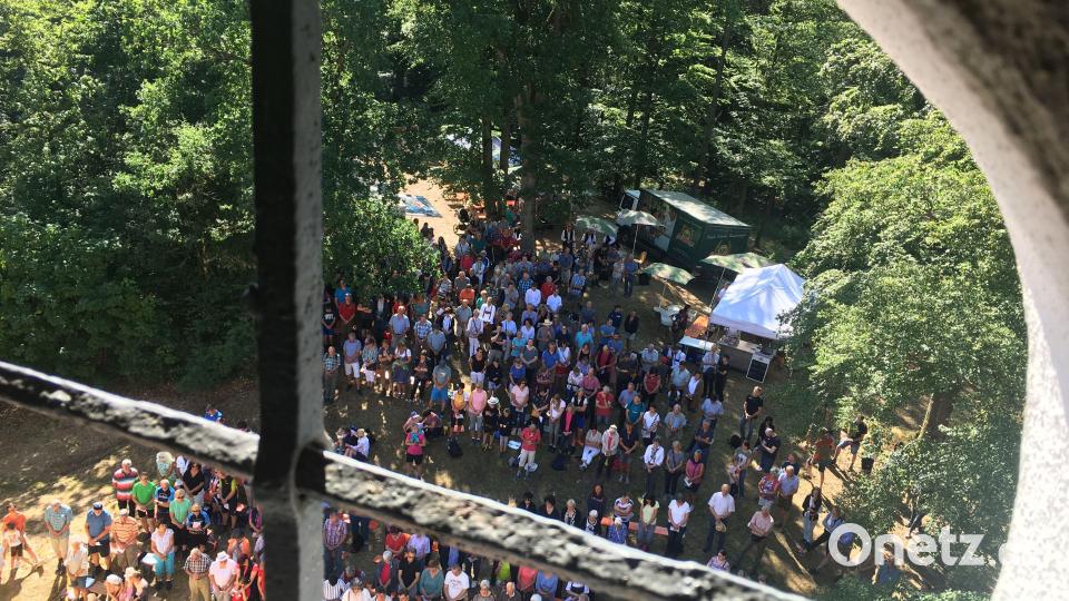 Blick auf die Gottesdienstbesucher. Bild: gri