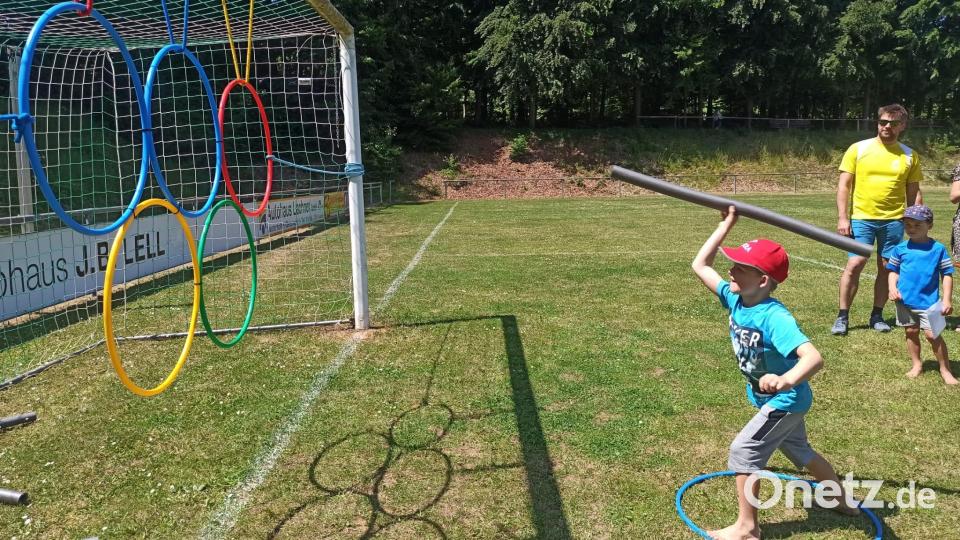 Die olympischen Ringe dürfen bei den Kinder-Wettbewerben in Schwend nicht fehlen. Bild: ndt