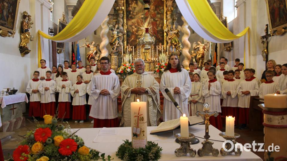 40jähriges Priesterjubiläum von Pfarrer Arnold Pirner Bild: rgl