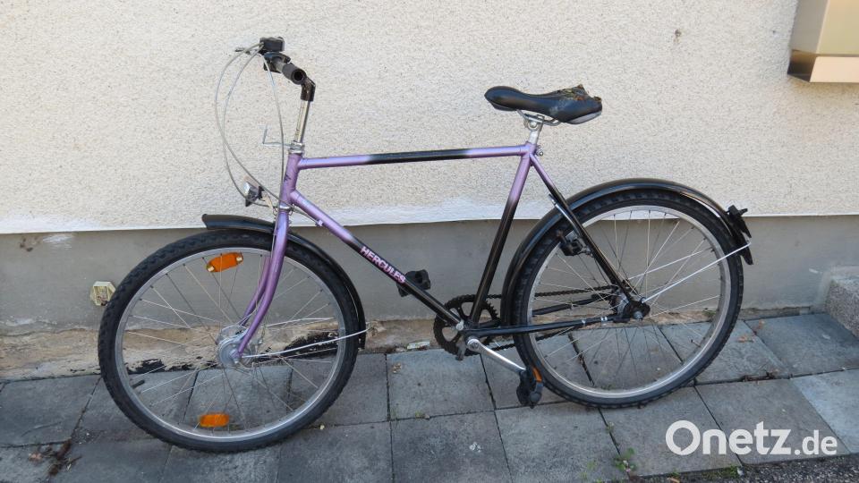 Auch die Herkunft dieses Herrenrads ist unklar. Bild: Polizeistation Vilseck/exb