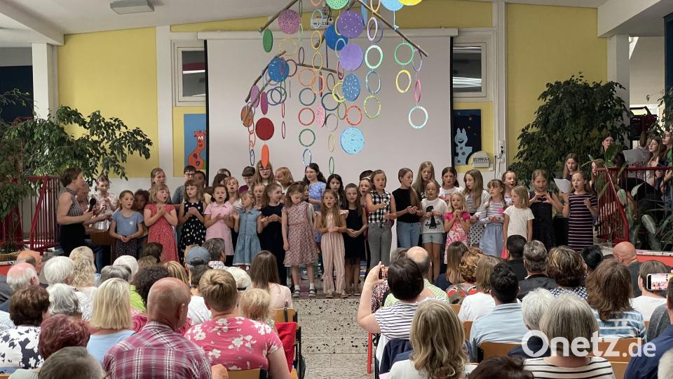 Sommerkonzert des Kinder- und Jugendchors der Pfarrei St. Michael Poppenricht begeisterte das Publikum. Bild: Regina Probst